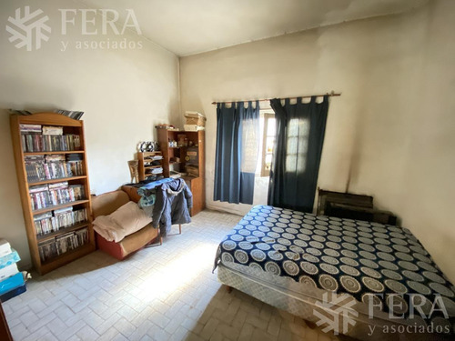Imagen 9 de 16 de Venta De Casa Para Dos Familias Con Cochera, Patio Y Terraza En Sarandi (28301)