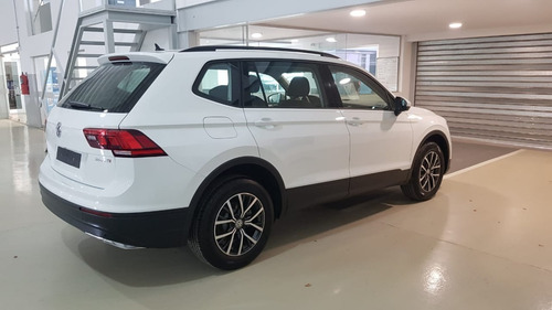 Volkswagen Tiguan Trendline 1.4t 150cv Dsg