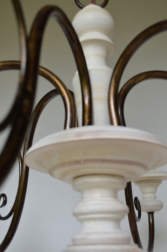 Imagem 3 de 4 de Lustre Torneado 6 Lâmpadas