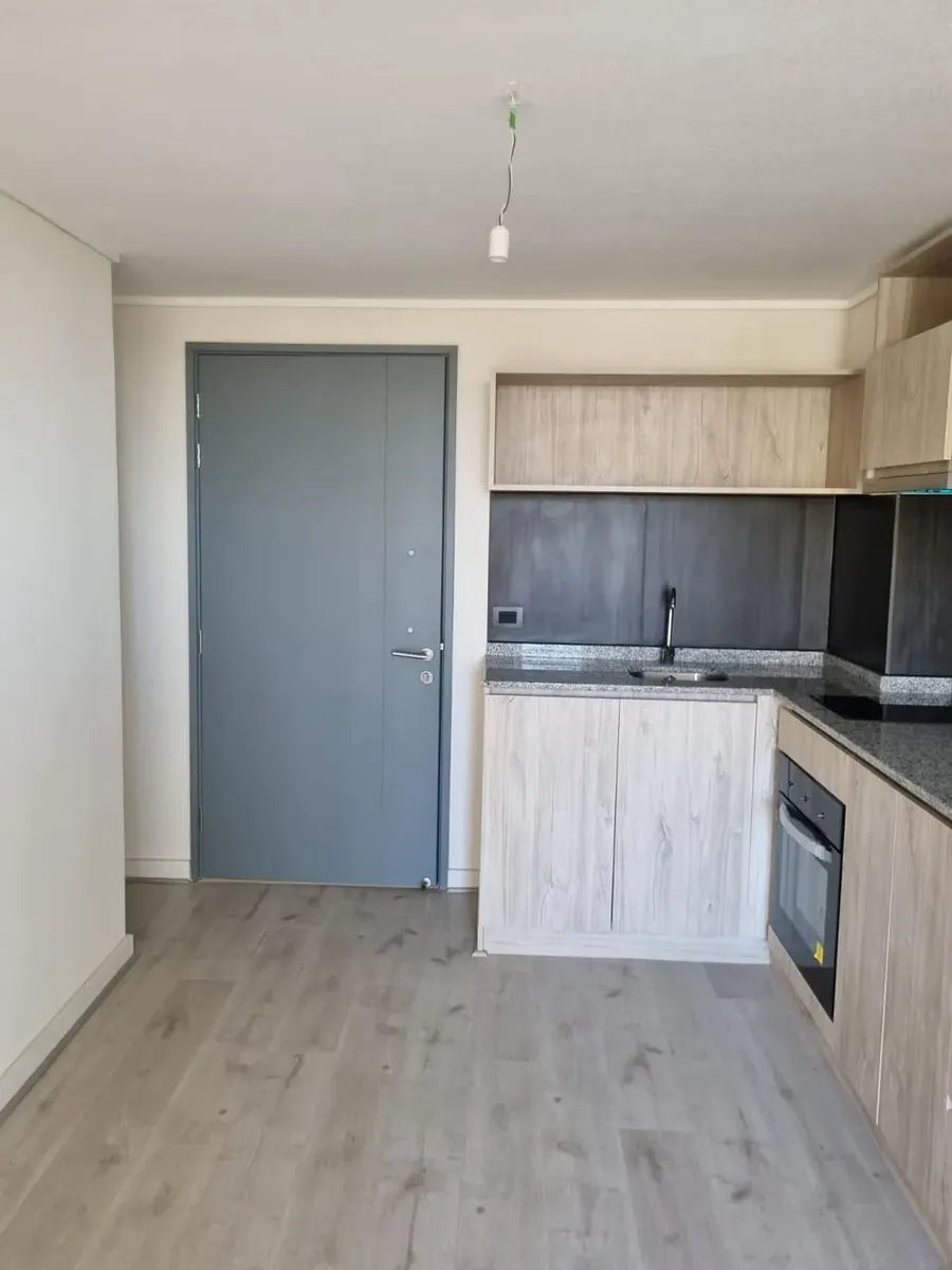 Imagen 2 de 9 de Vende Depto 1d 1 Baño Con Arrendatario Asegurado