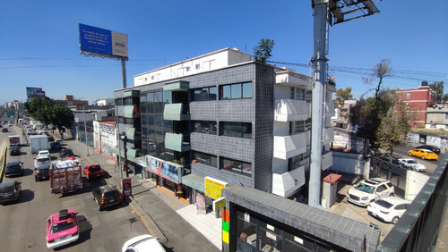 Oficina Con Sala De Juntas A 5 Minutos De Metro Misterios En Renta