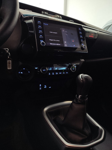 Imagen 18 de 18 de Toyota Hilux Srv 2.8 4x4 Mt