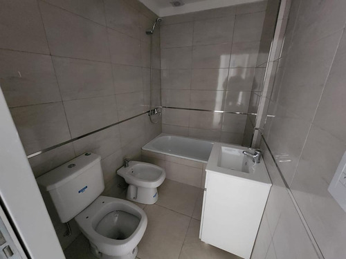 Imagen 10 de 12 de Dpto 2 Amb A Estrenar - Contra Frente 39 M² - S.justo (ctro)
