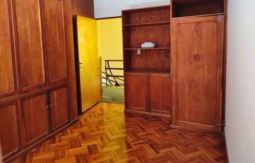 B° Bombal - Casa Multifuncional En Venta-4 Dormitorios-4 Baños - Ascensor- Piscina