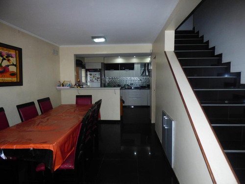 Ph En Venta - 4 Dormitorios 4 Baños - 800mts2 - Burzaco
