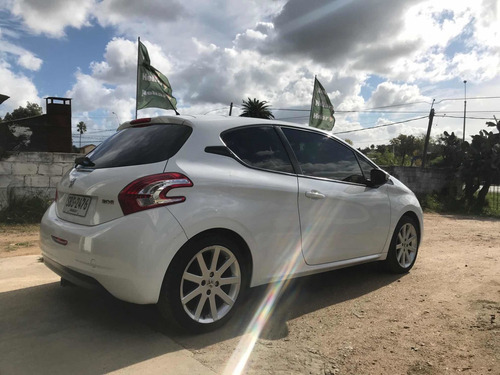 Peugeot 208 Active Nivel 6