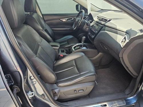 Nissan X-Trail 2.5 Exclusive 2 Row Cvt