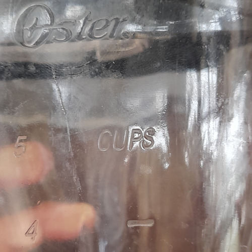 Imagem 10 de 10 de Copo De Vidro Pra Liquidificador Oster Usado Com Tampa Ler