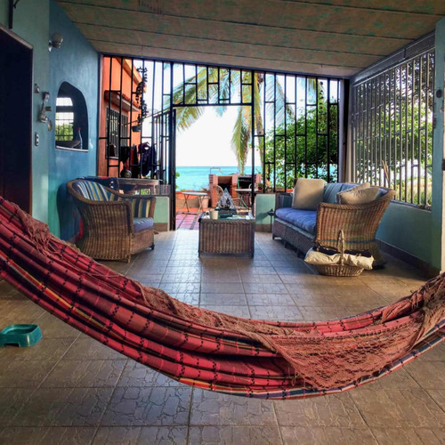 Casa Quinta Con Anexo Tipo Rústico Colonial En Playa Grande