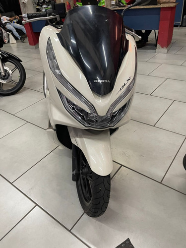 Imagem 2 de 8 de Honda Pcx Dlx Abs 2019
