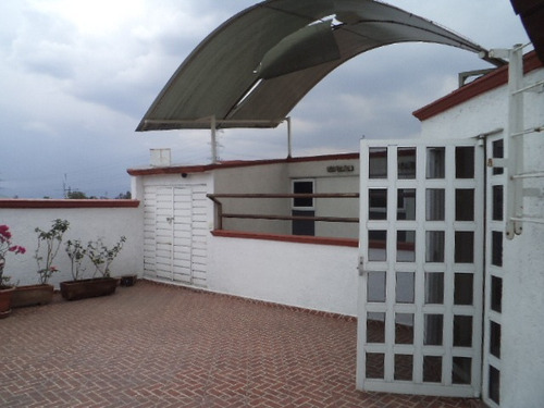 Imagen 2 de 12 de Venta De Edificio Comercial, Oficinas , Bodega Y Departamento En Iztapalapa