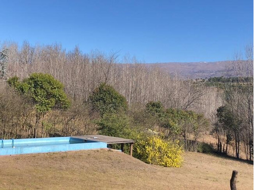 Casa En Venta En La Localidad De Villa Yacanto, Valle De Calamuchita Córdoba. 4 Dormitorios, Pileta, Parrilla, Lote Parquizado, Frutales