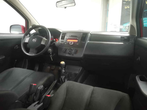 Imagen 10 de 15 de Nissan Tiida 2012 4p Sedan Comfort 6vel A/a