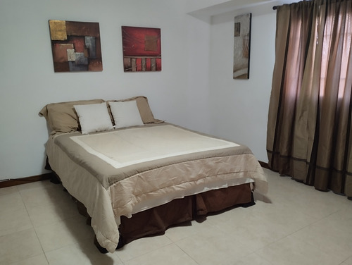 Apartamento En Alquiler Calle Arismendi, Lecheria