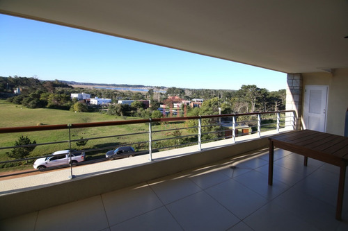 Venta Apartamento 3 Dormitorios En Suite- Ref: 1227