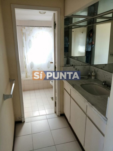 Imagen 15 de 20 de Apartamento En Venta Y Alquiler, Parada 1 Primera Línea De Playa Brava