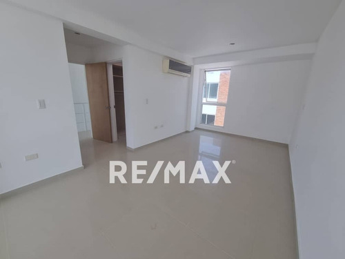 Imagen 10 de 30 de Town House En Urbanizacion Dumar Country Club, Conj. Resd. Villas Del Mar