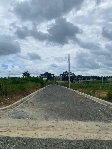 Solares En Residencial Habitados