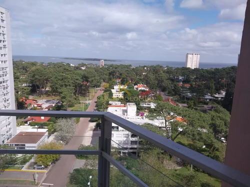 Avda Roosevelt, Vista Al Mar Y Terraza Con Parrillero