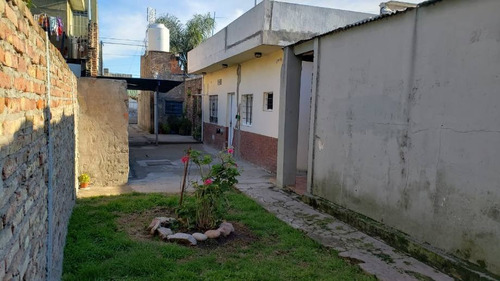Imagen 12 de 14 de Casa En Venta En La Tablada