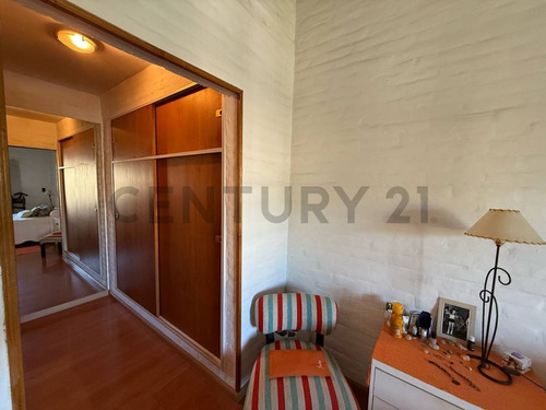 Venta Casa 4 Dormitorios El Palomar 290 M2 Lote 600m2 Piscina Quincho