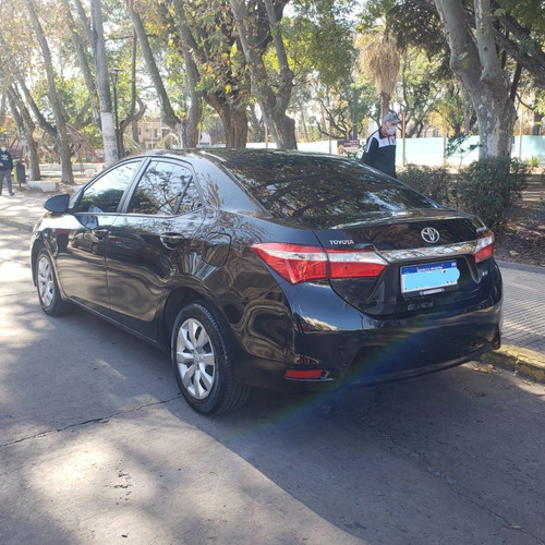 Toyota Corolla Xli 1.8 6m/t