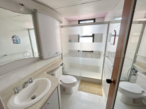 Apartamento En Venta En Los Chorros Vista Al Avila Ascensor Privado Angela Tochon