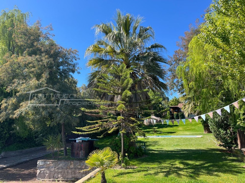 Linda Casa A Orilla De Lago