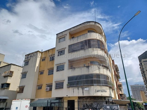 Apartamento En Venta En La Campiña 25-18032 Yf