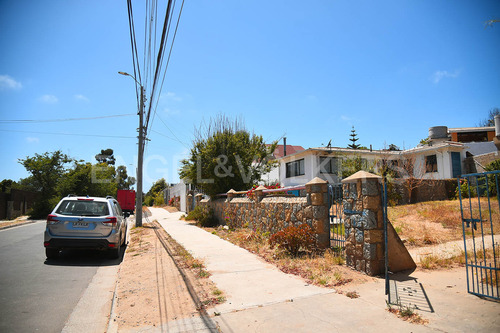 Venta Casa Tradicional, Algarrobo.