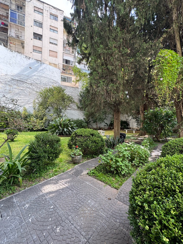 Departamento Tres Ambientes En Caballito, Av. Rivadavia Y Av. La Plata