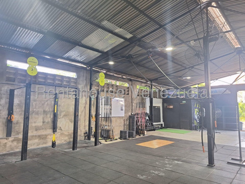 Julian Galindez Vende Gimnasio En Urbanizacion Nueva Segovia Barquisimeto #25-9919