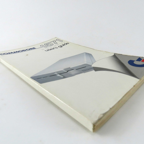 L2316 Commodore 1571 Disk Drive Users Guide (Usado)
