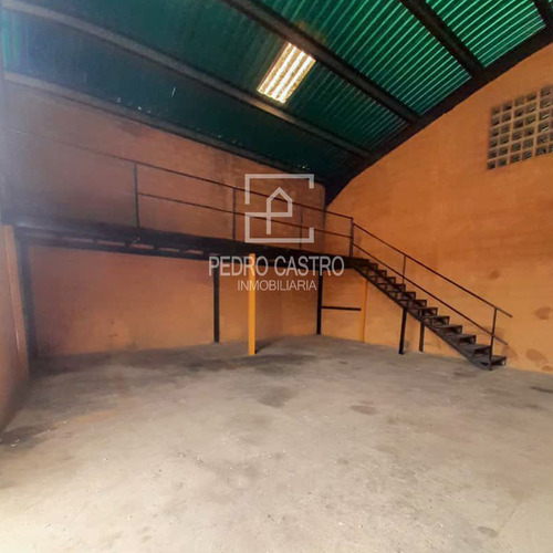 Imagen 2 de 6 de Tu Inmobiliaria Ofrece En Alquiler Espacioso Galpón Ubicado En La Ud-321, Puerto Ordaz #alquila #galpones #industrial #empresa #guayana