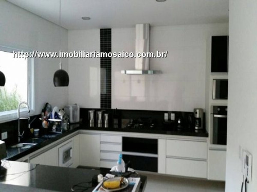 Imagem 10 de 15 de Casa Assobradada, Nova, Permuta Casa Em Condomínio Fechado, 03 Dormitórios, 01 Suite, 04 Vagas, Churrasqueira, Quintal - 94826 - 4492160