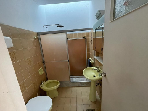 Casa En Venta De 4 Dormitorios En Malvin