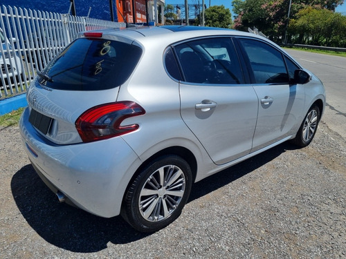 Imagen 5 de 13 de Peugeot 208 2017 1.6 Feline