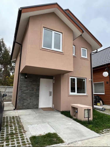 Se Arrienda Casa 3d / 2b, Gasto Común Incluido