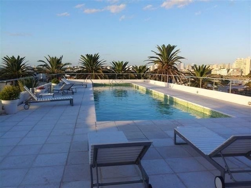 Apartamento En Venta De 2 Dormitorios En Peninsula