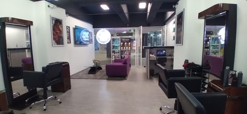 Se Traspasa Estudio De Belleza En Multiplaza Arboledas