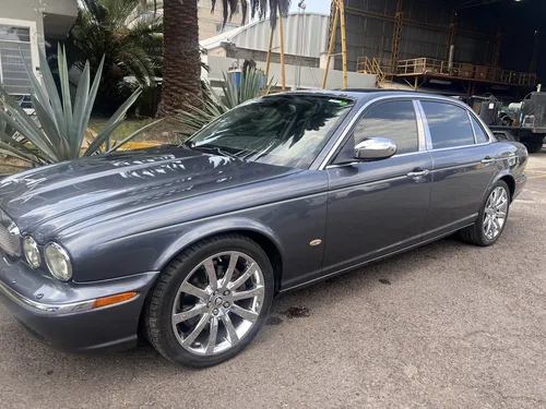 Jaguar Xj8 L