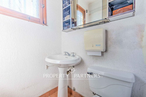 Casa Con Gran Terreno En Las Condes Muy Próxima A ...