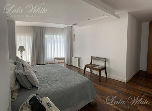 Imagen 11 de 30 de Venta - Casa En Saint Thomas Este