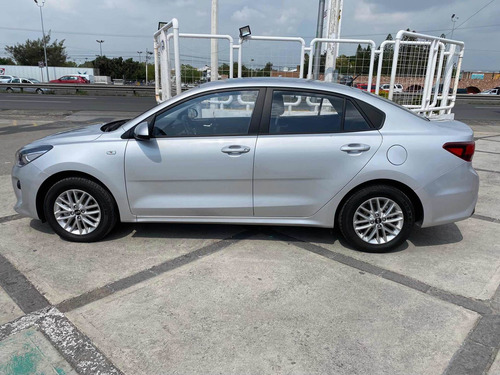 Imagen 5 de 14 de Kia Rio 2020 1.6 Lx Sedan At