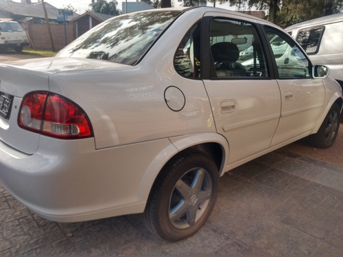 Imagen 3 de 5 de Chevrolet Classic Lt 1.4 Full