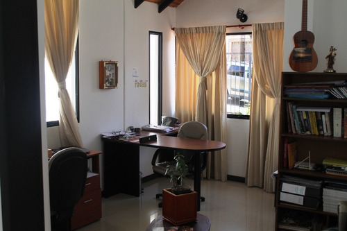 Imagen 10 de 19 de Casa En Venta Urbanización Los Cortijos