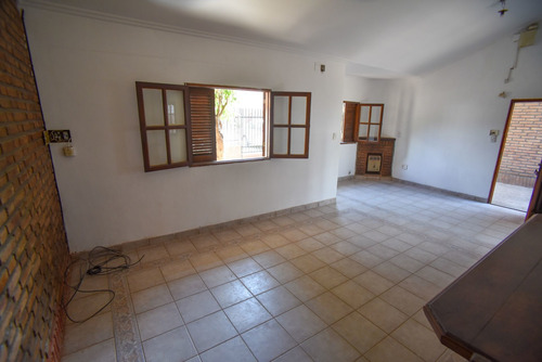 Imagen 5 de 22 de Se Vende Excelente Casa En Santo Tomé!