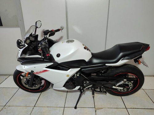 Imagem 4 de 7 de Yamaha Xj6 F 2012