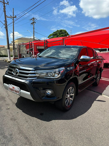 Toyota Hilux Caminhonete 2.8 16V SRX 4X4 DIESEL CABINE DUPLA AUTOMÁTICO