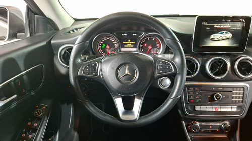 Mercedes-Benz Clase CLA 1.6 CLA 180 CGI AT